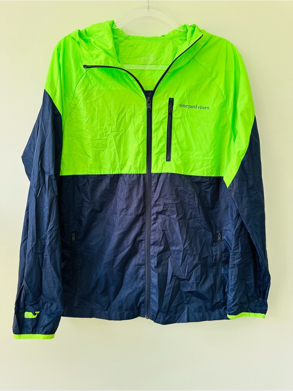 Vineyard Vines On-The-Go Packable Windbreaker M